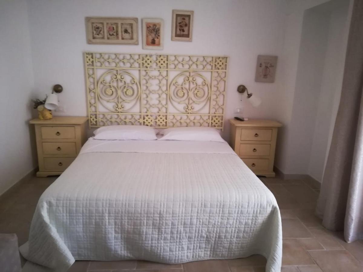 Albaetramonto Bed & Breakfast Cozze Екстериор снимка